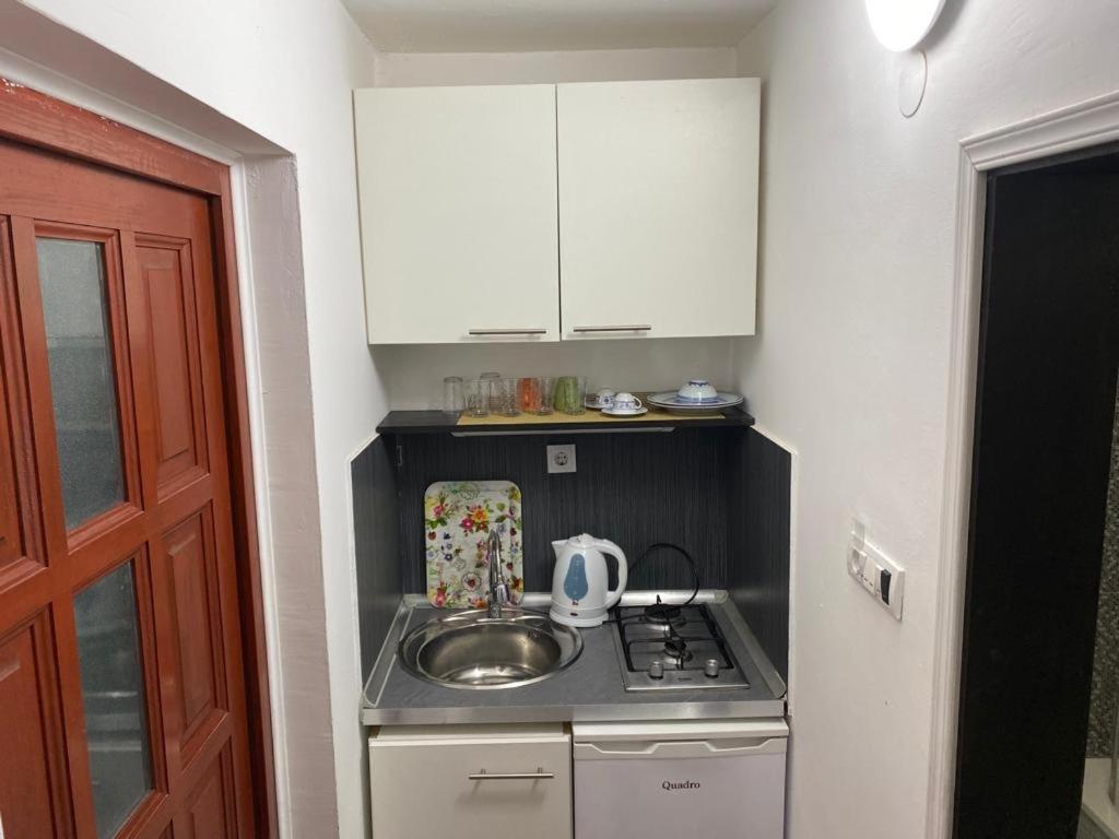 Apartman White River Сараево Екстериор снимка